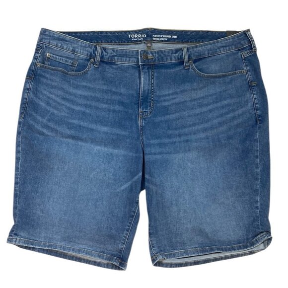 New Torrid Perfect 10" Bermuda Shorts Womens Plus 26 Med Blue Vintage Stretch - Picture 1 of 6